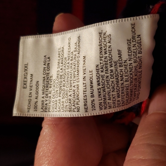 Nautica red and black sweater - Picture 5 of 6